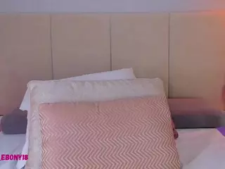 aprilebony's Live Sex Cam Show