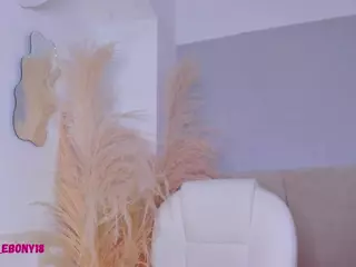 aprilebony's Live Sex Cam Show