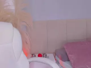 aprilebony's Live Sex Cam Show