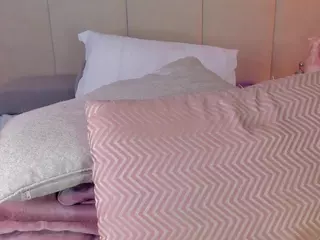 aprilebony's Live Sex Cam Show