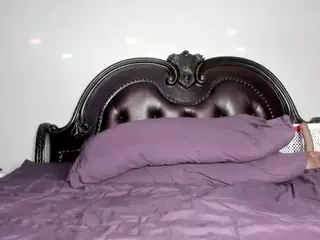RenaSoBlasian's Live Sex Cam Show