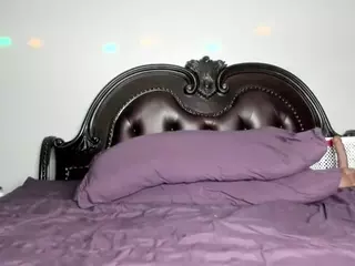 RenaSoBlasian's Live Sex Cam Show