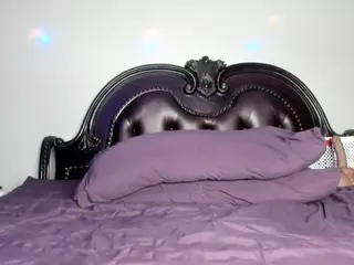 RenaSoBlasian's Live Sex Cam Show