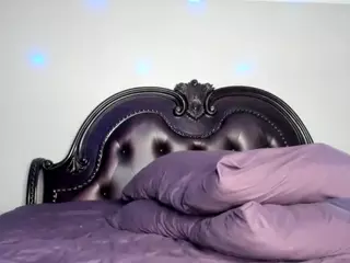 RenaSoBlasian's Live Sex Cam Show
