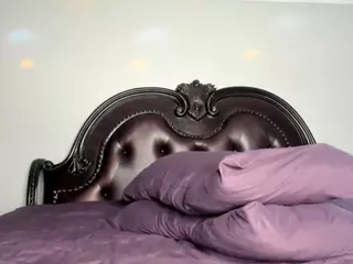 RenaSoBlasian's Live Sex Cam Show