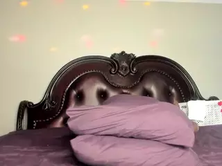 RenaSoBlasian's Live Sex Cam Show