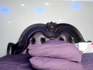 RenaSoBlasian's Live Sex Cam Show