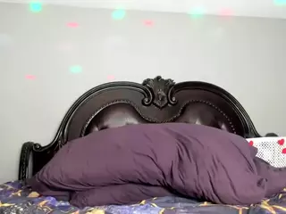 RenaSoBlasian's Live Sex Cam Show