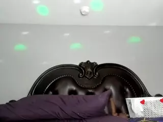 RenaSoBlasian's Live Sex Cam Show
