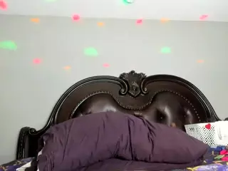 RenaSoBlasian's Live Sex Cam Show