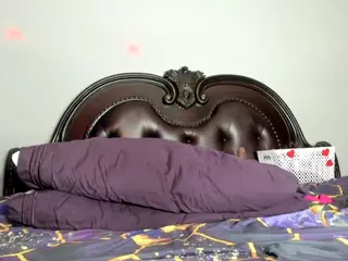 RenaSoBlasian's Live Sex Cam Show