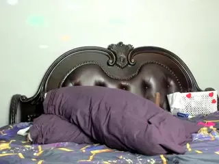 RenaSoBlasian's Live Sex Cam Show