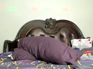RenaSoBlasian's Live Sex Cam Show