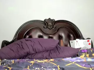 RenaSoBlasian's Live Sex Cam Show