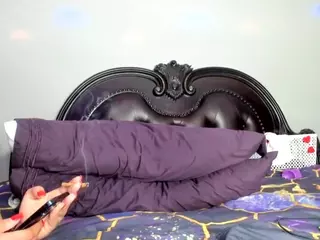 RenaSoBlasian's Live Sex Cam Show