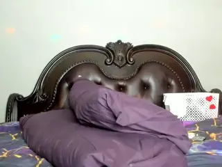 RenaSoBlasian's Live Sex Cam Show