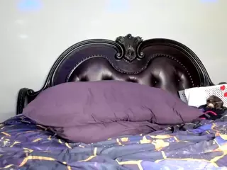 RenaSoBlasian's Live Sex Cam Show