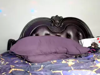 RenaSoBlasian's Live Sex Cam Show