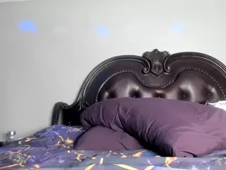 RenaSoBlasian's Live Sex Cam Show
