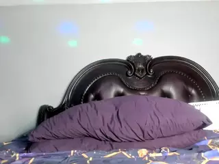 RenaSoBlasian's Live Sex Cam Show