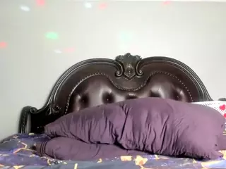 RenaSoBlasian's Live Sex Cam Show