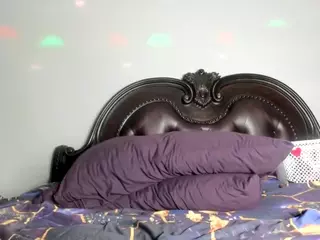 RenaSoBlasian's Live Sex Cam Show