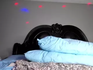 RenaSoBlasian's Live Sex Cam Show
