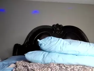 RenaSoBlasian's Live Sex Cam Show