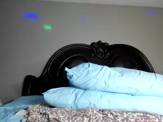 RenaSoBlasian's Live Sex Cam Show