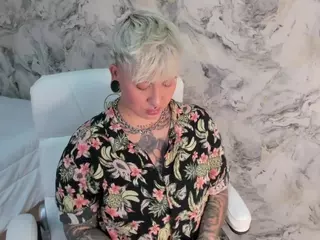 amyhouse's Live Sex Cam Show