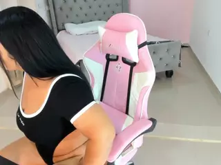 yukiliu's Live Sex Cam Show