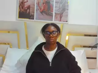 huddahmonroe's Live Sex Cam Show