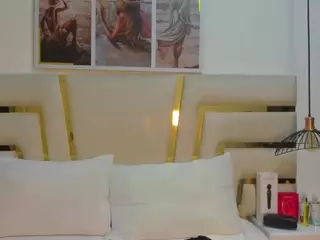 huddahmonroe's Live Sex Cam Show
