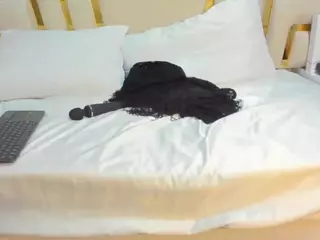 huddahmonroe's Live Sex Cam Show