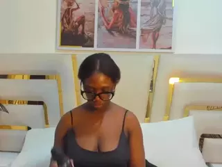 huddahmonroe's Live Sex Cam Show