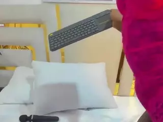 huddahmonroe's Live Sex Cam Show
