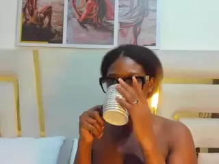 huddahmonroe's Live Sex Cam Show