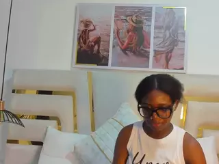 huddahmonroe's Live Sex Cam Show