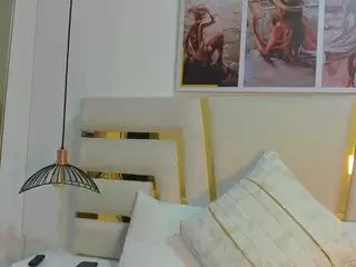 huddahmonroe's Live Sex Cam Show