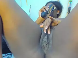 huddahmonroe's Live Sex Cam Show