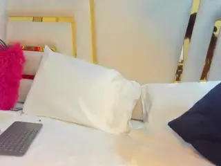 huddahmonroe's Live Sex Cam Show