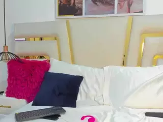 huddahmonroe's Live Sex Cam Show