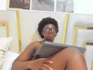 huddahmonroe's Live Sex Cam Show