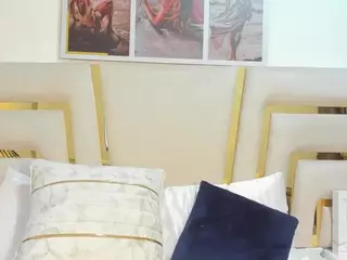 huddahmonroe's Live Sex Cam Show