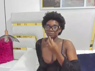 huddahmonroe's Live Sex Cam Show
