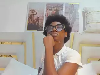 huddahmonroe's Live Sex Cam Show