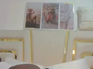 huddahmonroe's Live Sex Cam Show