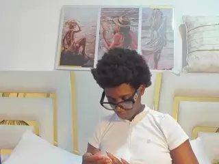 huddahmonroe's Live Sex Cam Show