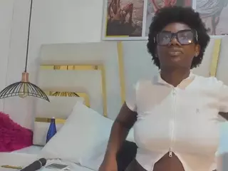 huddahmonroe's Live Sex Cam Show