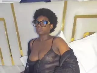 huddahmonroe's Live Sex Cam Show